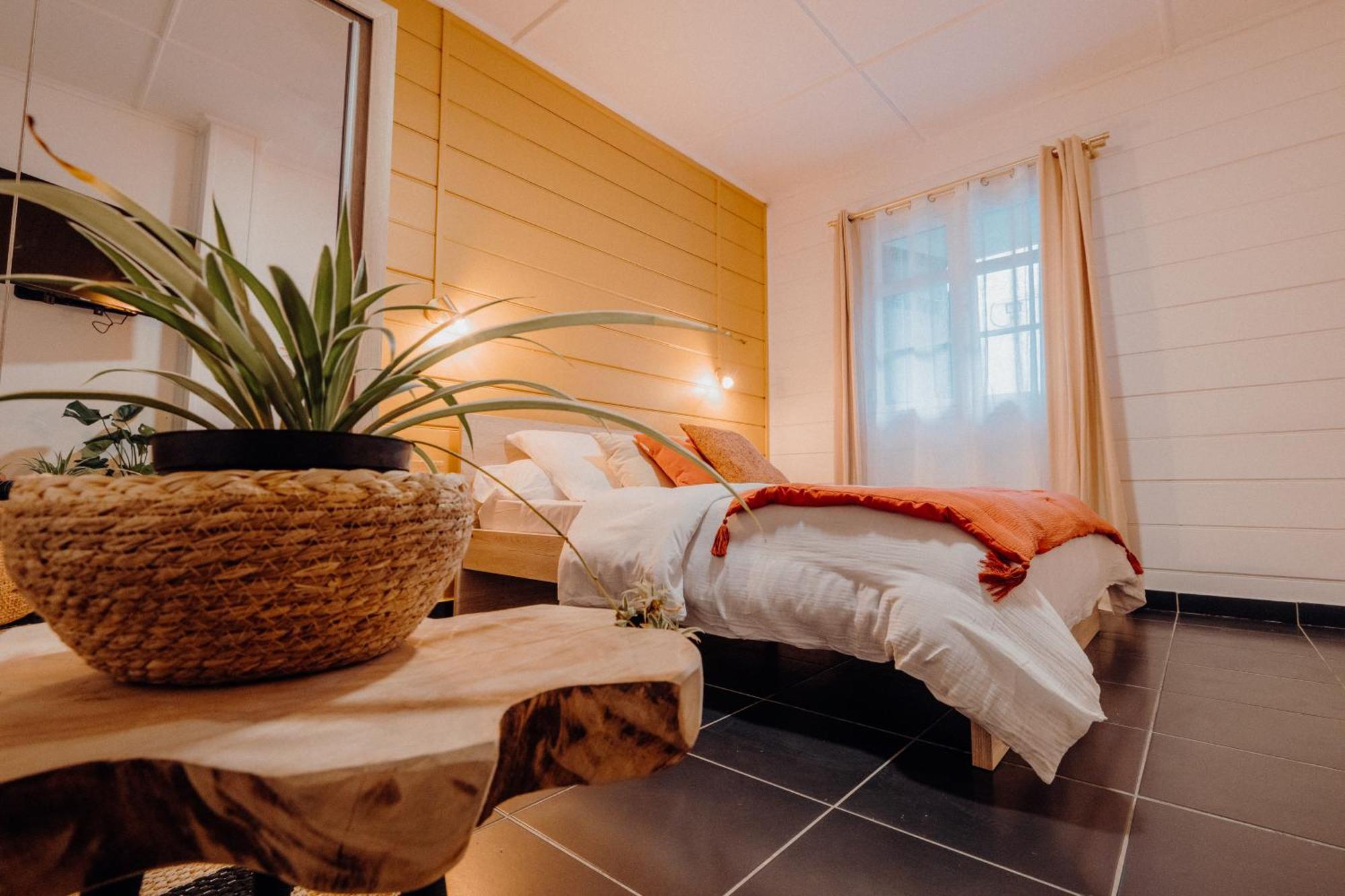 La Villa Du Jardin Saint-Denis Eksteriør billede